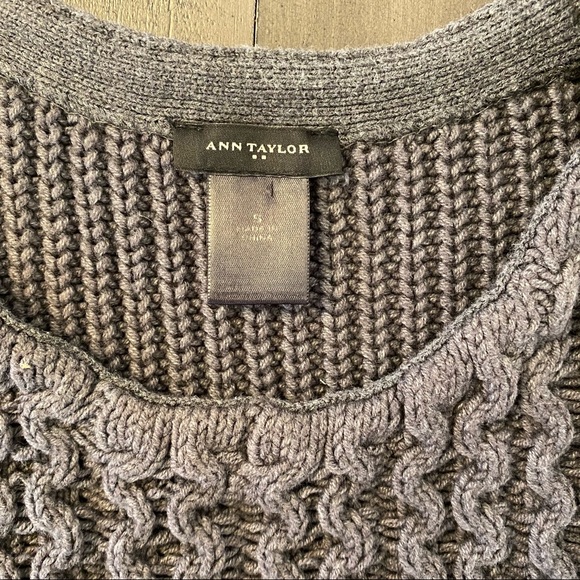 Charcoal Grey Cropped fleece Vest - Picture 3 of 4